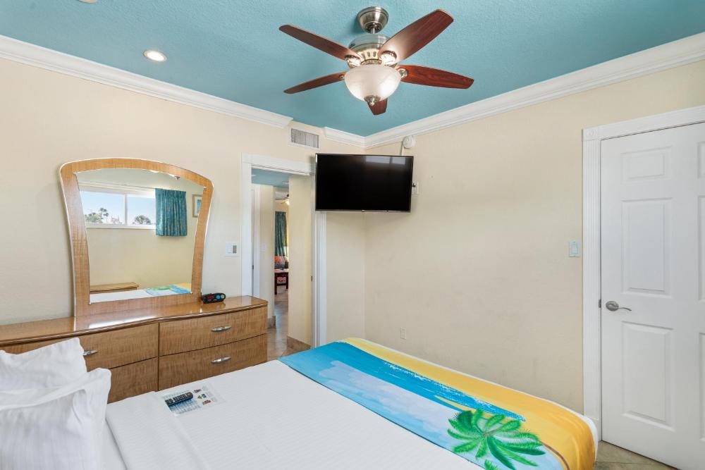 Deluxe Two Bedroom Suite: 2 Queen Beds and 1 Sleeper Sofa interior